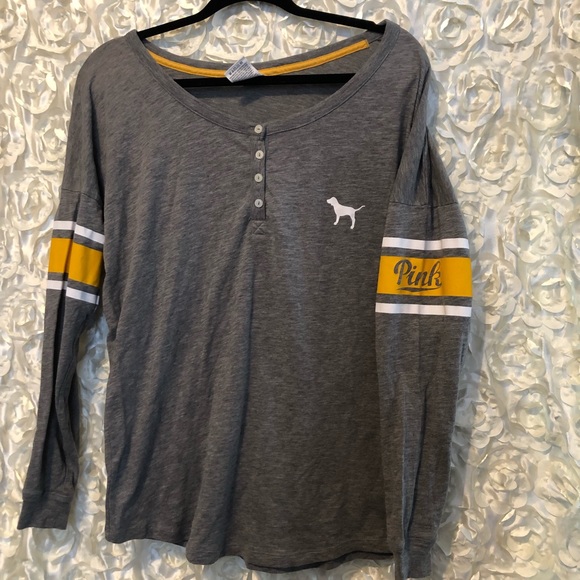 PINK Victoria's Secret Tops - PINK long sleeves tee